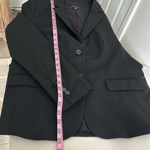 Ann Taylor Women’s Single-breasted Black 2 Buttons Blazer Office Size 8 EUC - Picture 12 of 12